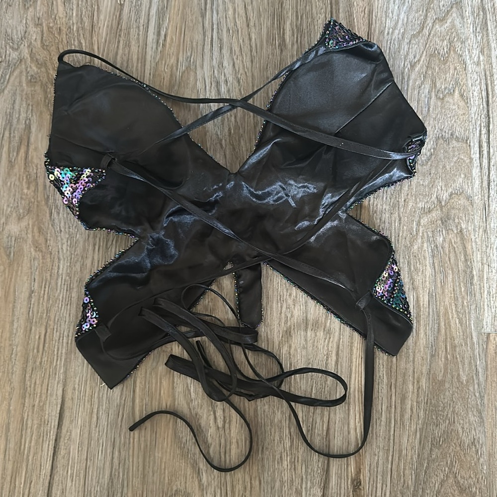 Nasty Gal Sequin Butterfly Top - Picture 6 of 6